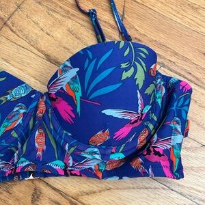 Anthropologie Allihop Hummingbird Bikini Top